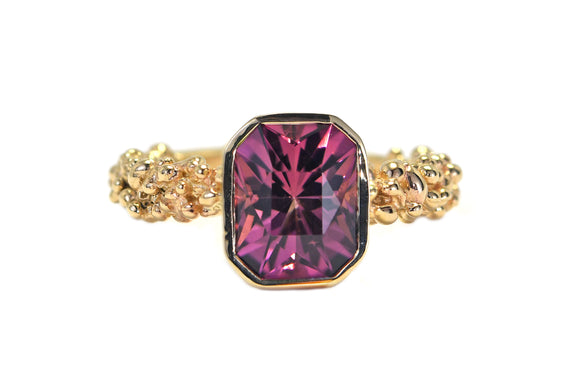 Mahenge Garnet  Ring with Bubbles